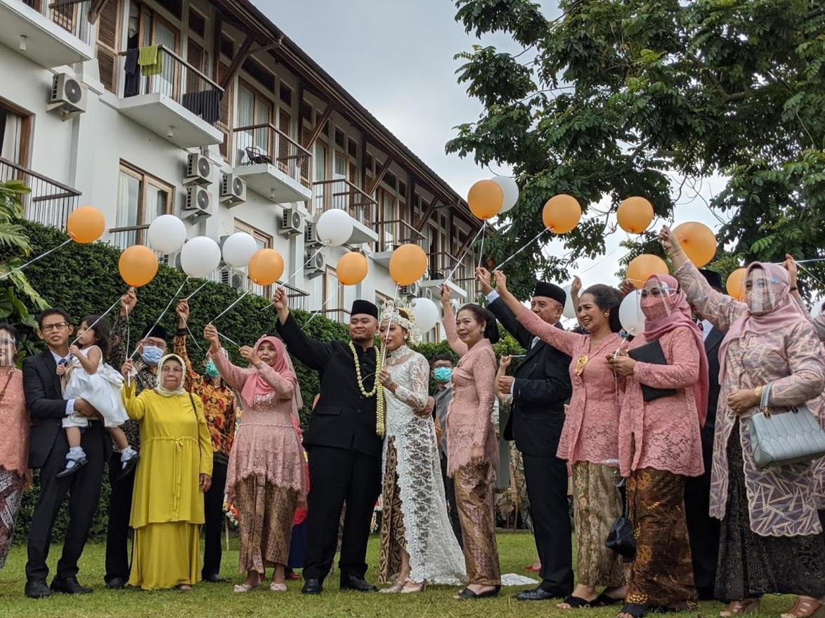 Villa Damar Boutique Hotel Bandung Esterno foto