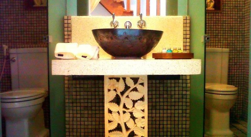 Villa Damar Boutique Hotel Bandung Esterno foto