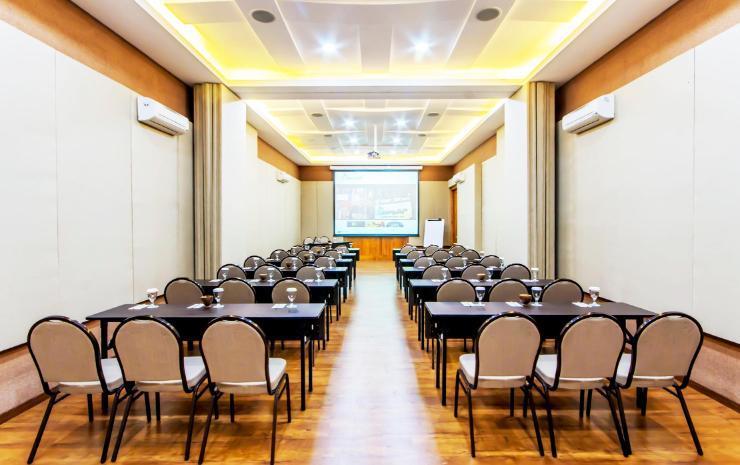 Villa Damar Boutique Hotel Bandung Esterno foto
