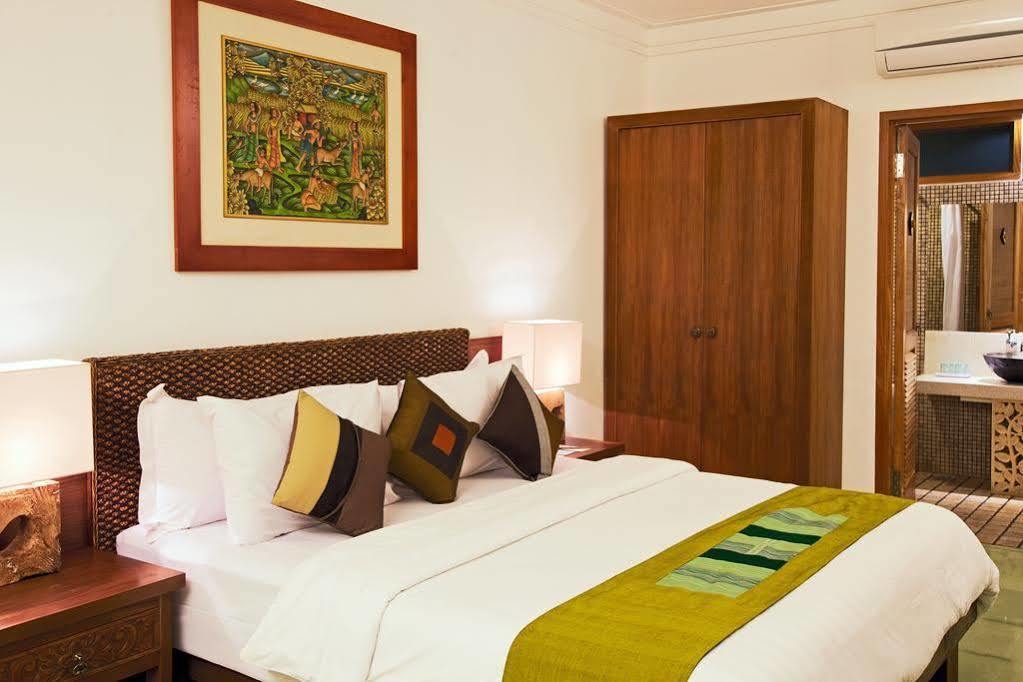 Villa Damar Boutique Hotel Bandung Esterno foto